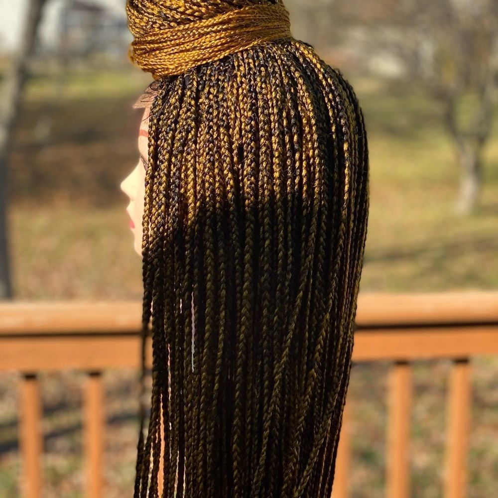 Single medium size knotless braids wig